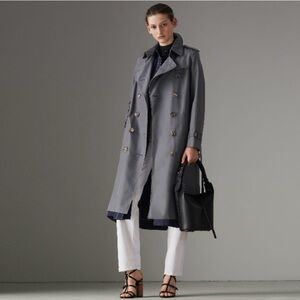Authentic Burberry Kensington Long Check‎ Print Lining Trench Coat, Gray, 16 NWT